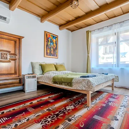 Kiskörtés óhuta Apartamento
