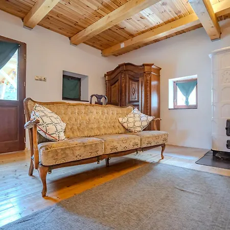 Kiskörtés óhuta Apartamento *